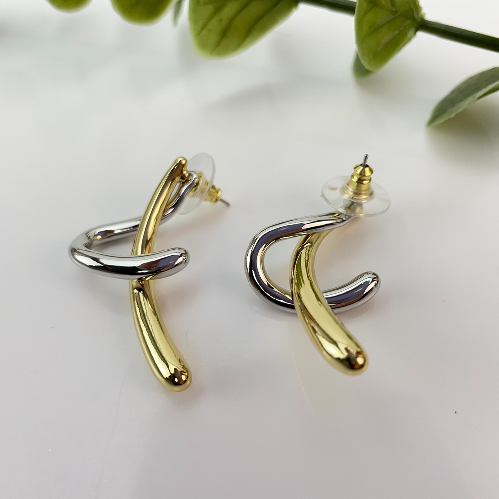 ユーミンライ ファッションラグジュアリー ドバイ ジュエリー - Women Accessories Dubai のレビューと価格