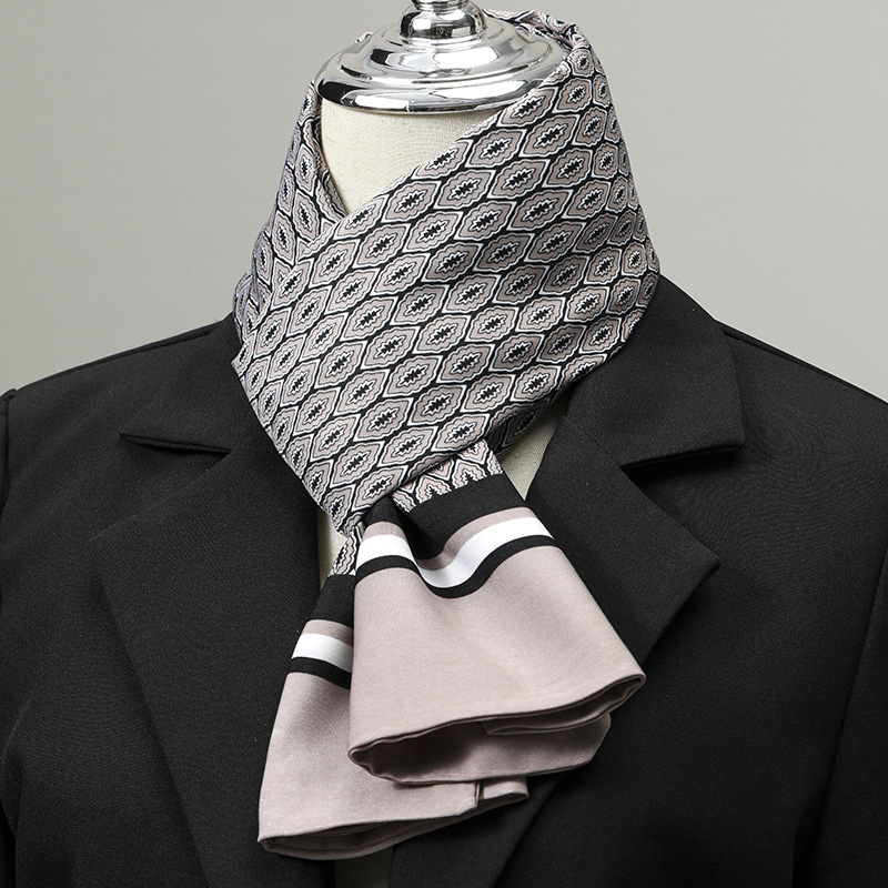 メンズスカーフ イミテーションシルク ネックスカーフ 小さな - Silk Scarf Square のレビューと価格